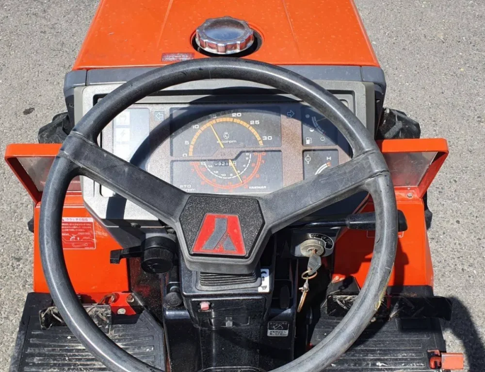Yanmar F 145 4x4 kerti traktor - Image 5