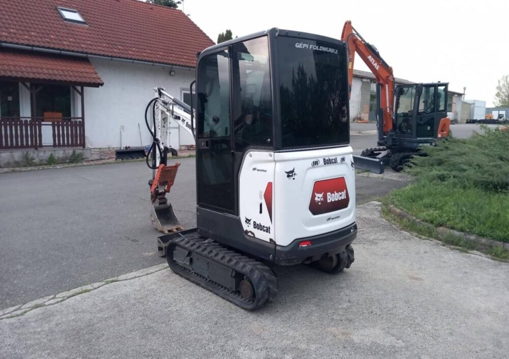 BOBCAT E19 gumihevederes Mini Forgókotró - Image 3