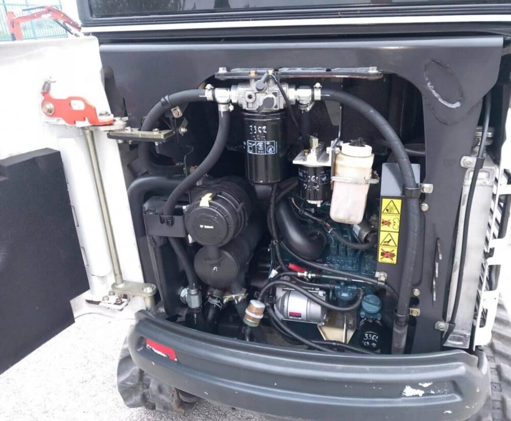 BOBCAT E19 gumihevederes Mini Forgókotró - Image 4