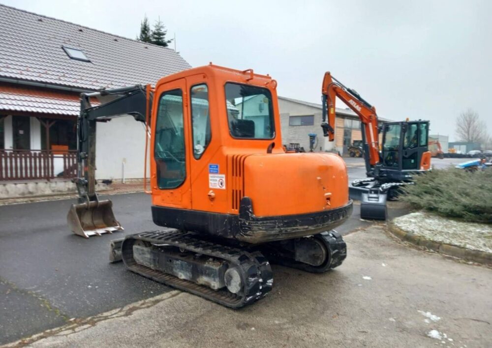 Volvo EC65 gumihevederes Kotrógép - Image 4